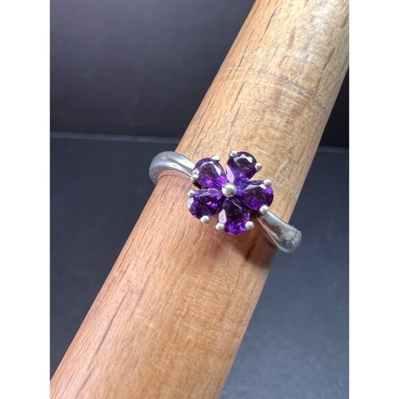 Vintage Sterling Silver Amethyst Floral Cluster Ring – Size 8 (Fits 8–8.5) - Picture 6 of 16